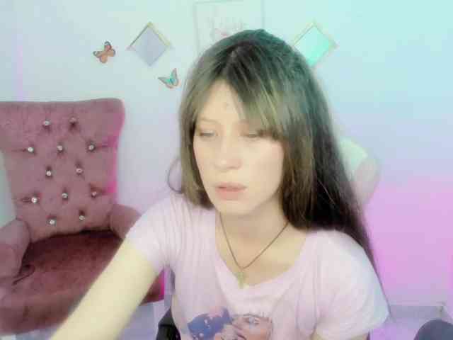 ZooeyBelair webcam