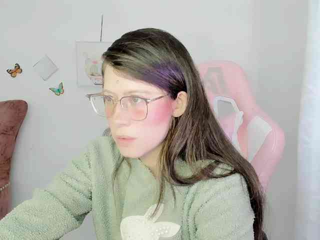 ZooeyBelair webcam