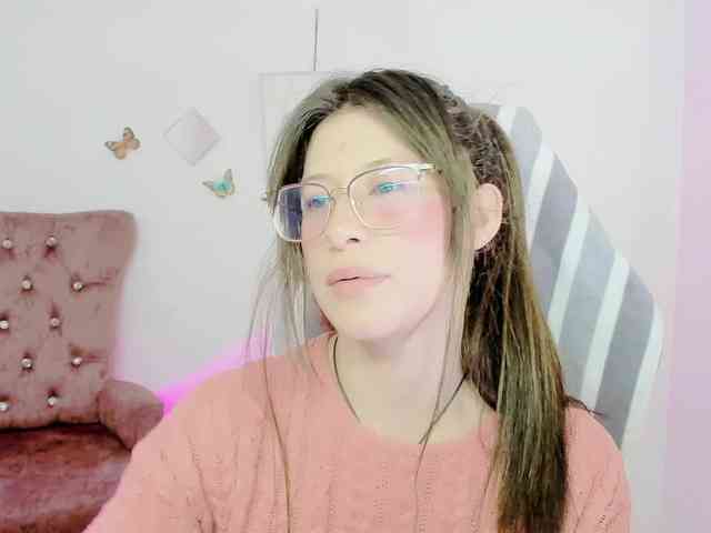 ZooeyBelair webcam