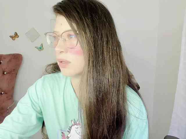 ZooeyBelair webcam