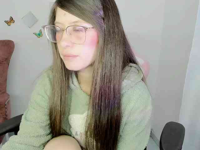 ZooeyBelair webcam