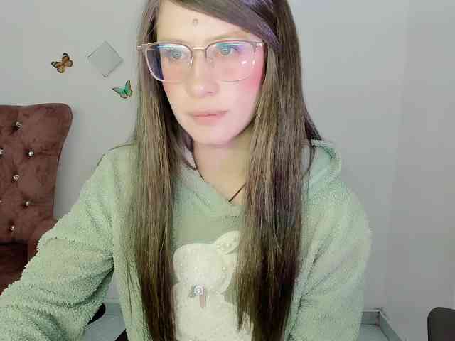 ZooeyBelair webcam