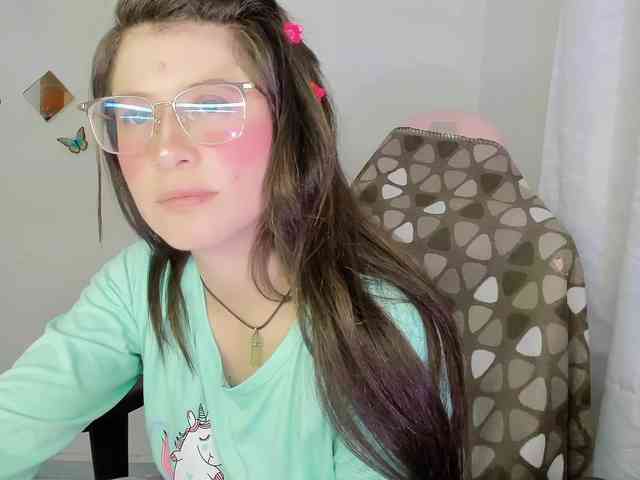 ZooeyBelair webcam