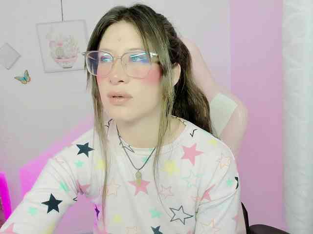 ZooeyBelair webcam