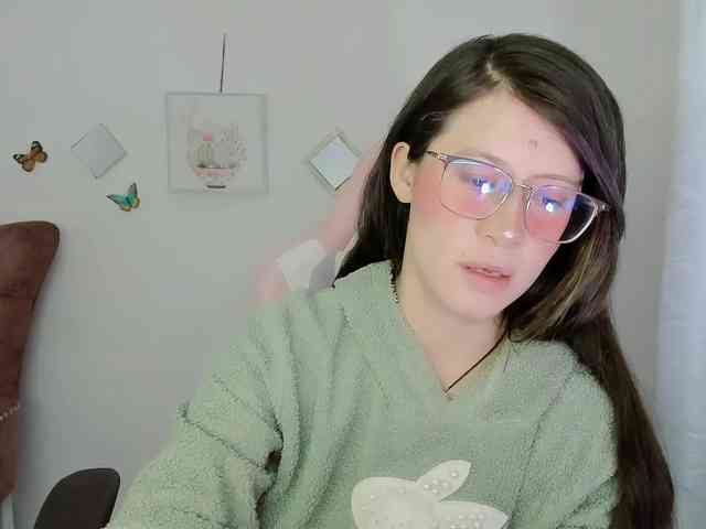 ZooeyBelair webcam