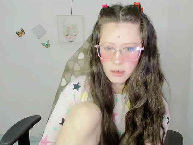 ZooeyBelair webcam
