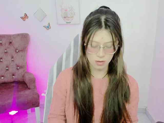 ZooeyBelair webcam