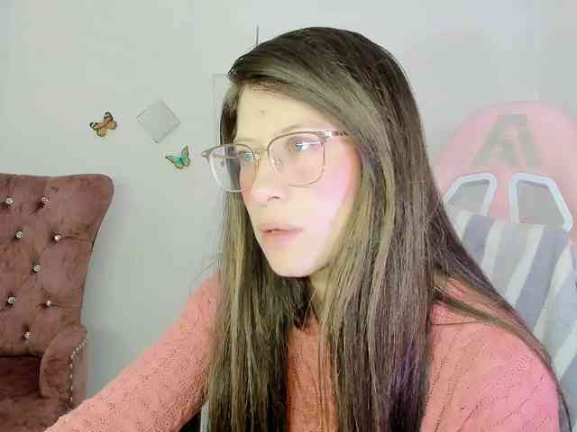 ZooeyBelair webcam