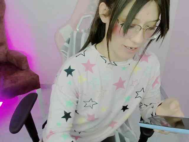 ZooeyBelair webcam
