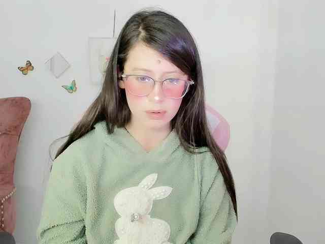 ZooeyBelair webcam