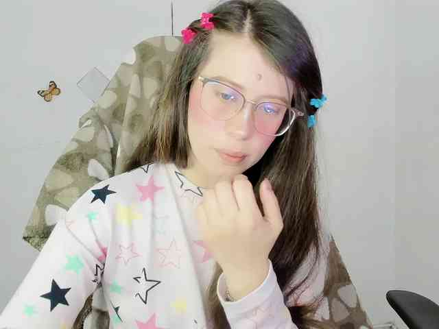 ZooeyBelair webcam