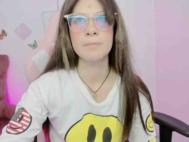 ZooeyBelair webcam