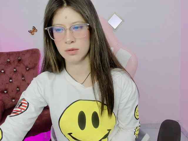 ZooeyBelair webcam