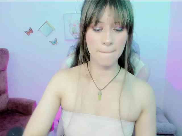 ZooeyBelair webcam