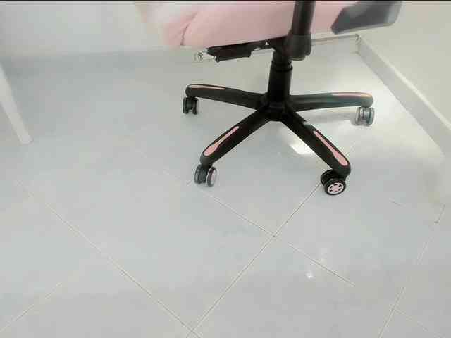 ZooeyBelair webcam