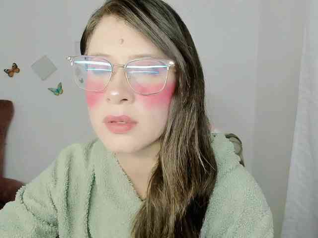ZooeyBelair webcam