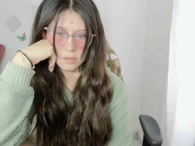 ZooeyBelair webcam