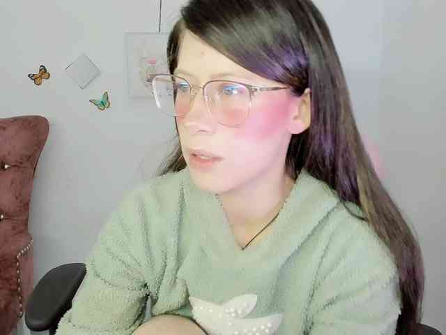 ZooeyBelair webcam
