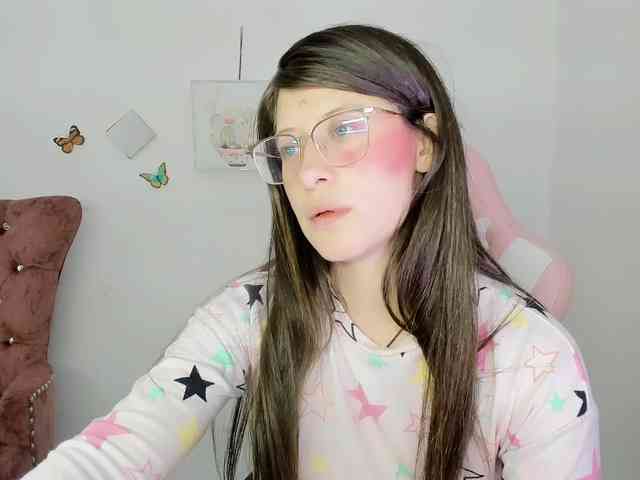 ZooeyBelair webcam