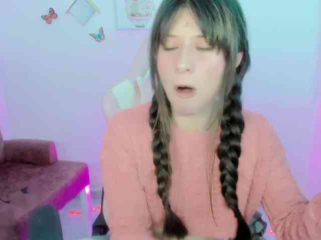 ZooeyBelair webcam
