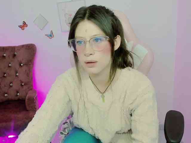 ZooeyBelair webcam