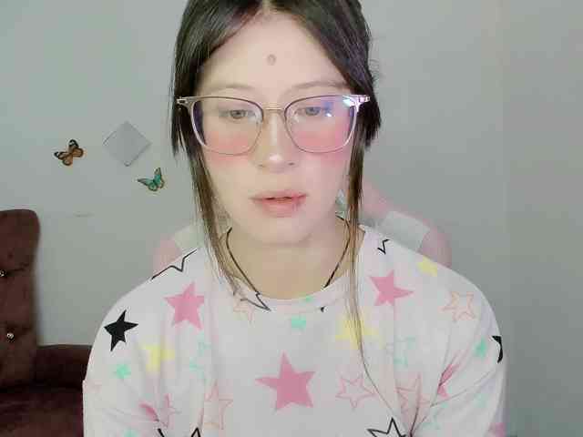 ZooeyBelair webcam