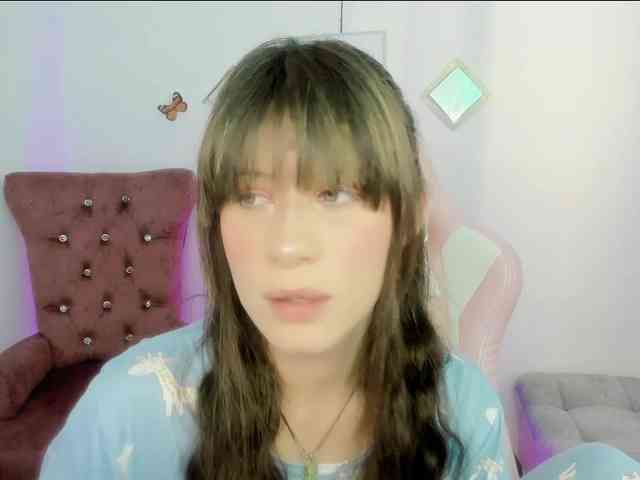 ZooeyBelair webcam