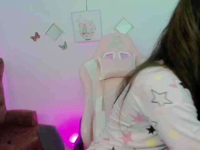 ZooeyBelair webcam