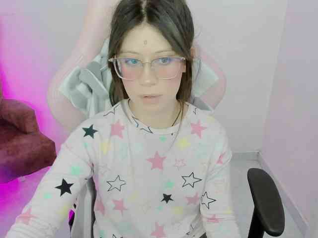 ZooeyBelair webcam