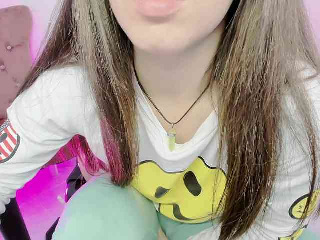 ZooeyBelair webcam