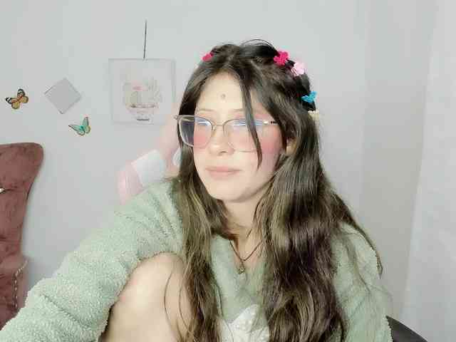 ZooeyBelair webcam