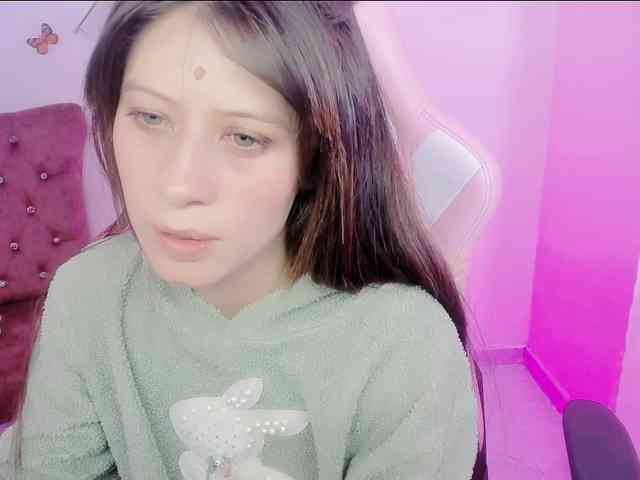 ZooeyBelair webcam