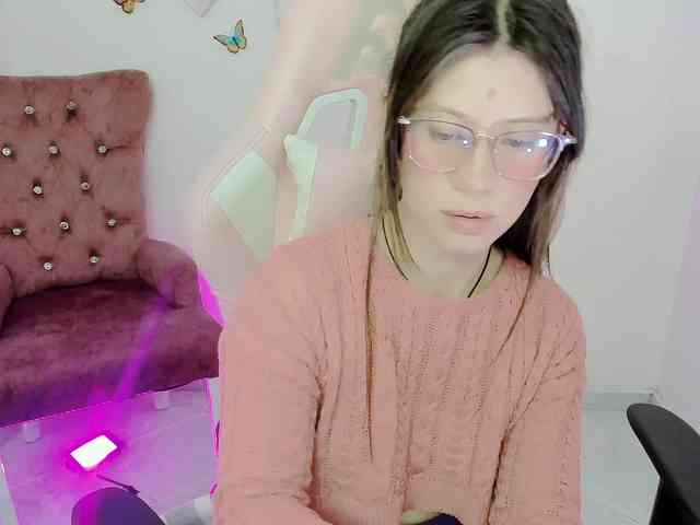 ZooeyBelair webcam