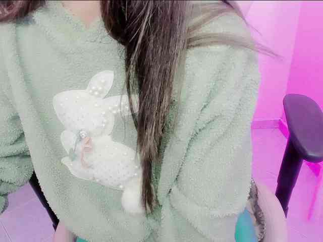 ZooeyBelair webcam