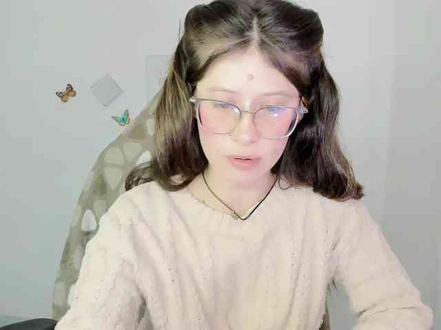 ZooeyBelair webcam