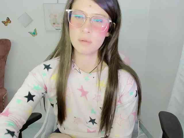 ZooeyBelair webcam