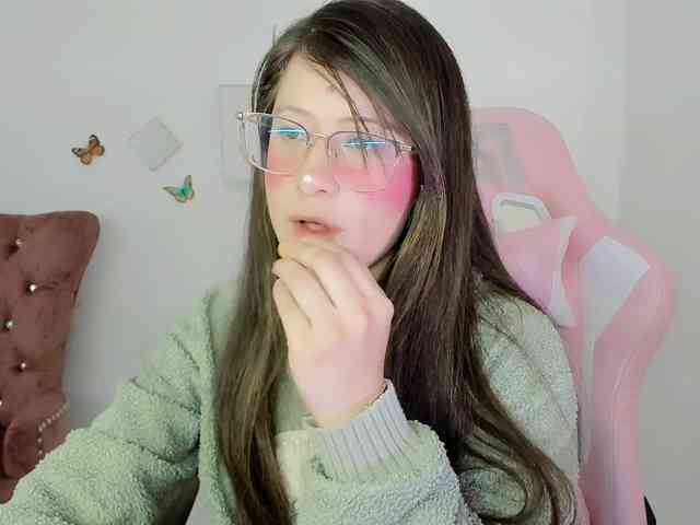 ZooeyBelair webcam