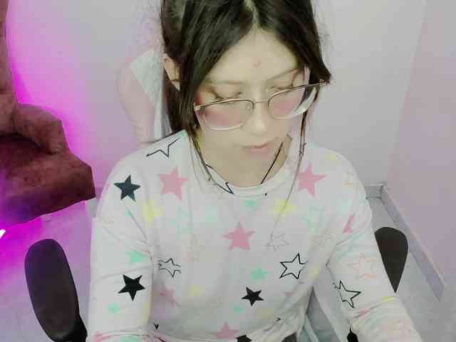 ZooeyBelair webcam