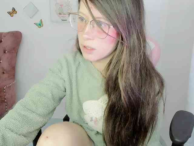 ZooeyBelair webcam