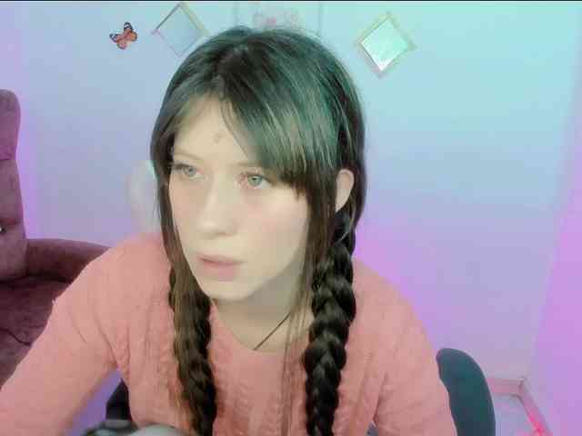 ZooeyBelair webcam