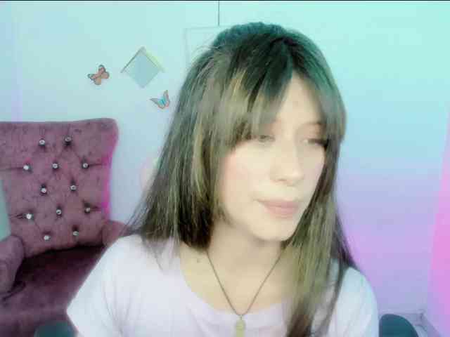ZooeyBelair webcam