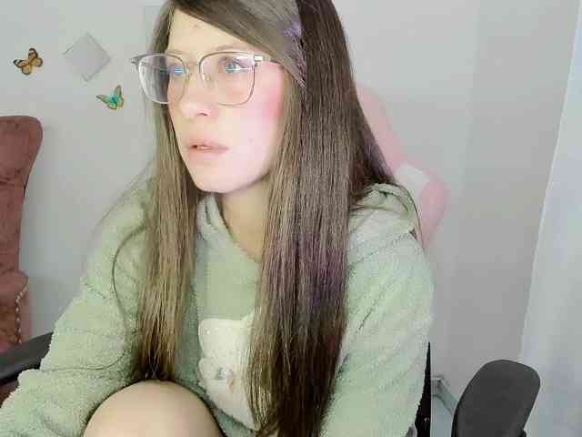 ZooeyBelair webcam