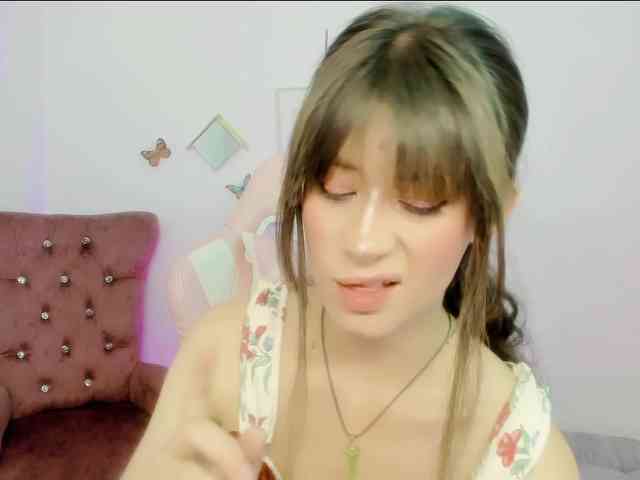 ZooeyBelair webcam