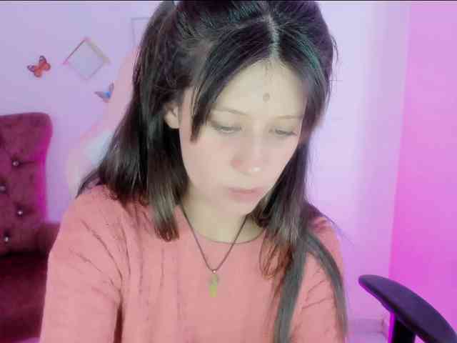 ZooeyBelair webcam