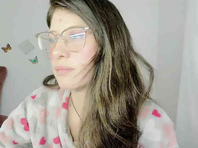 ZooeyBelair webcam