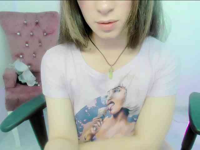 ZooeyBelair webcam