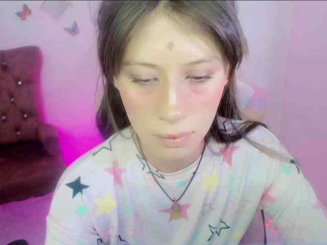 ZooeyBelair webcam