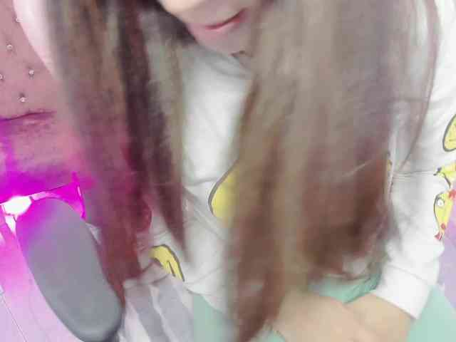ZooeyBelair webcam