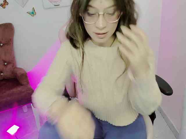 ZooeyBelair webcam