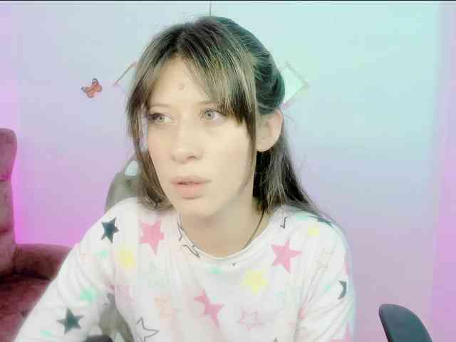 ZooeyBelair webcam